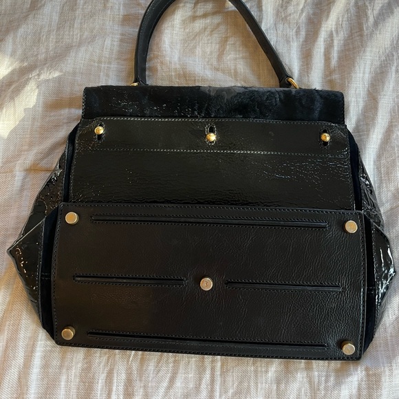 Discontinued YSL Muse two bag in patent leather and calf skin - Picture 7 of 13